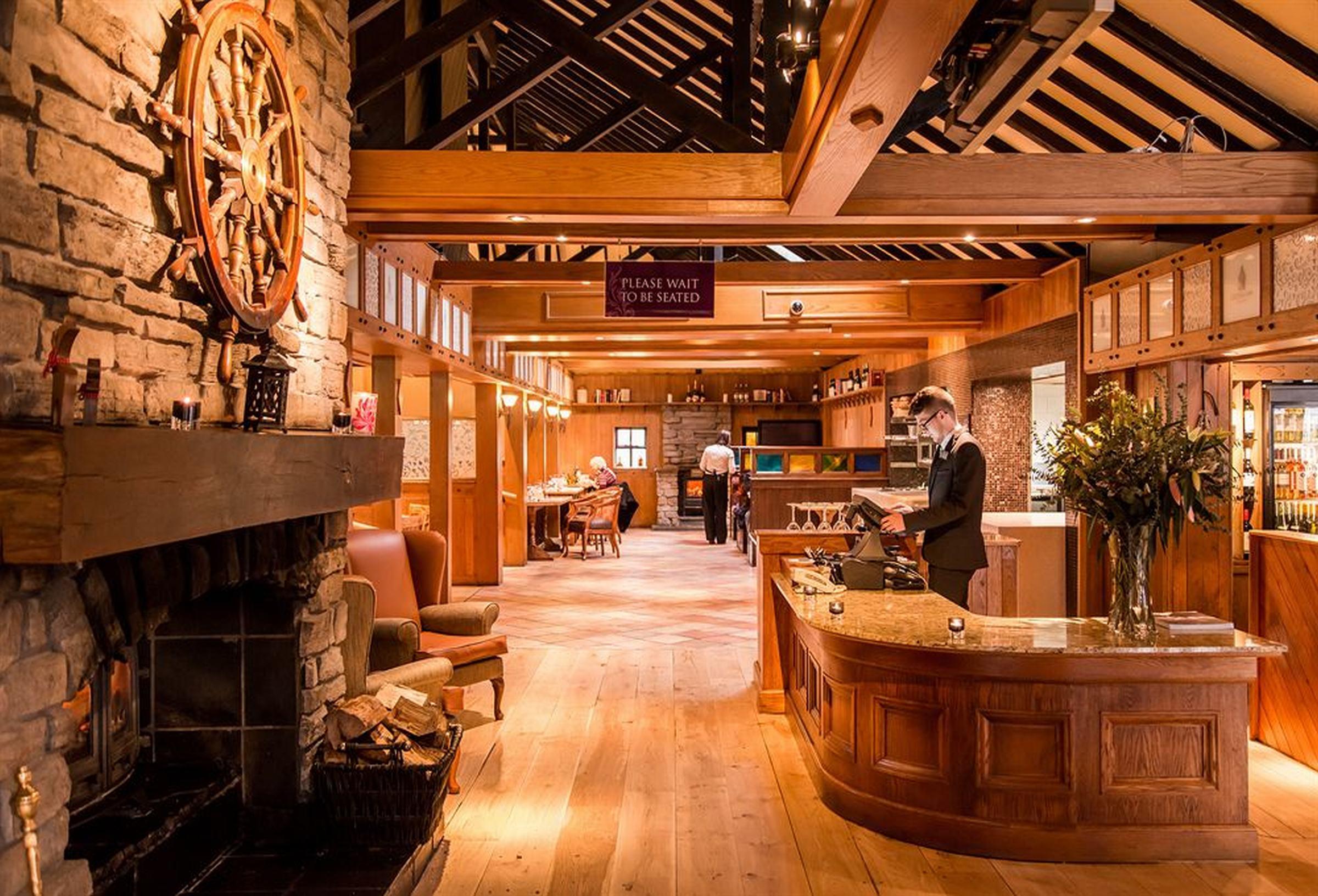 The Culloden Estate And Spa Holywood  Extérieur photo The interior of the restaurant